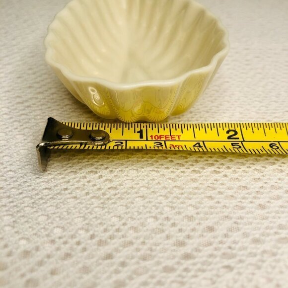 Belleek Vintage Open Salt Cellar Dish Teardrop Fluted 6th Mark 3rd Green - Picture 15 of 16